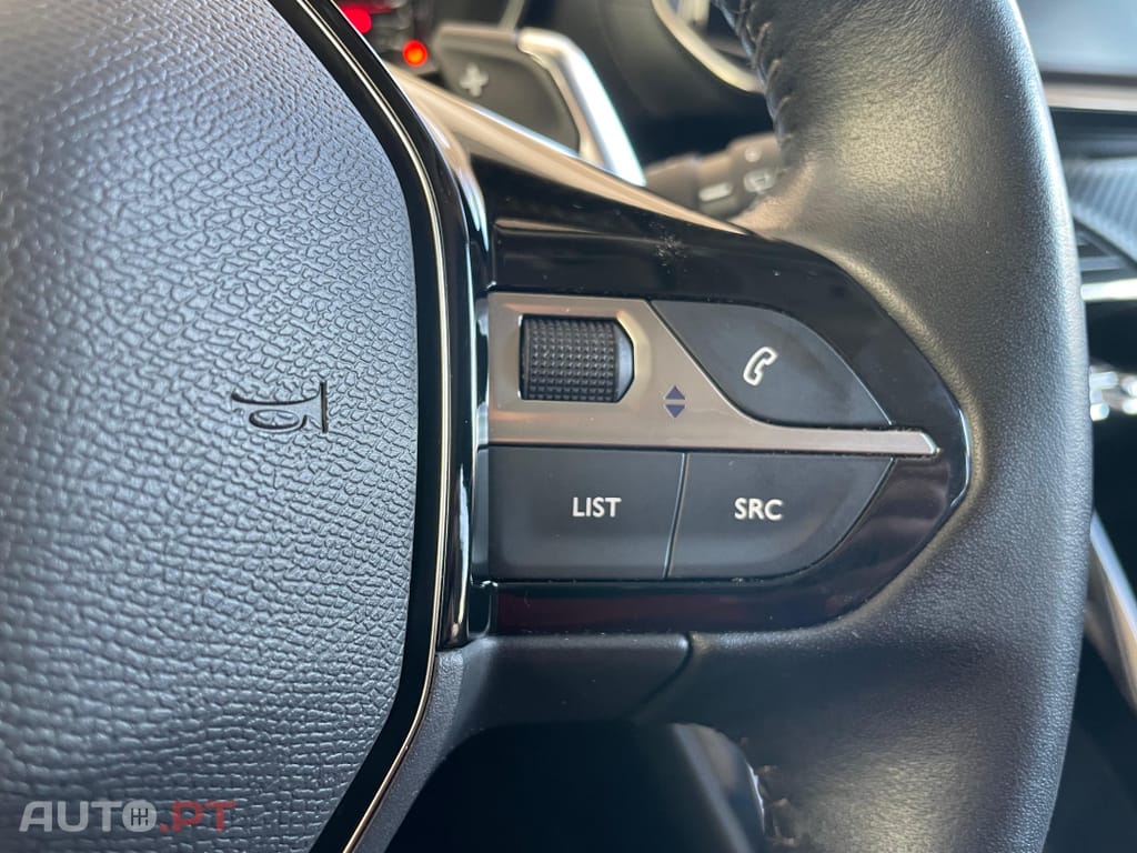 Peugeot 2008 1.2 PureTech Allure Pack EAT8