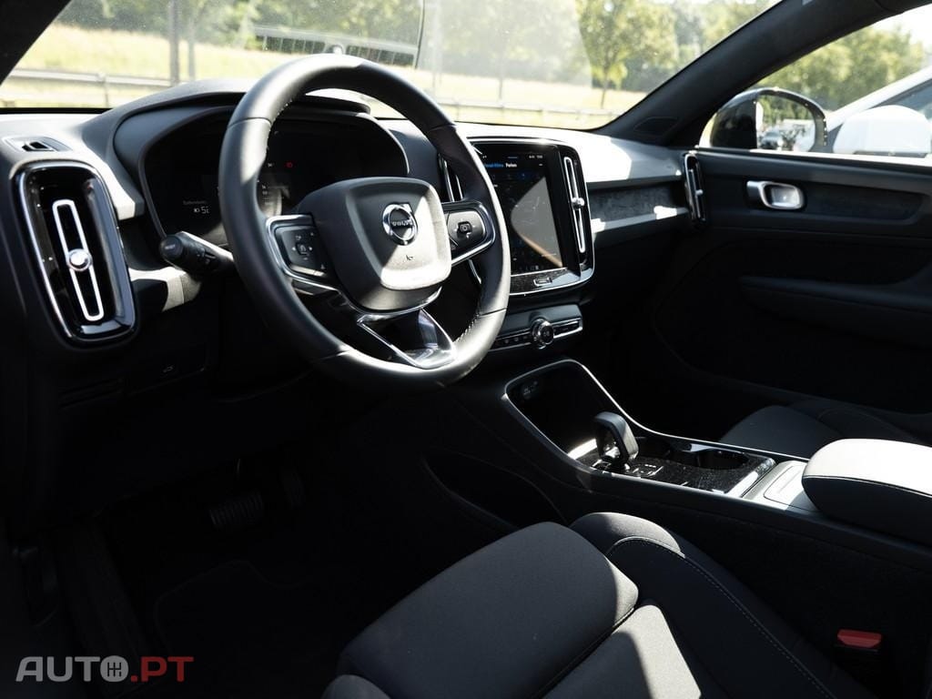 Volvo C40 Recharge Core