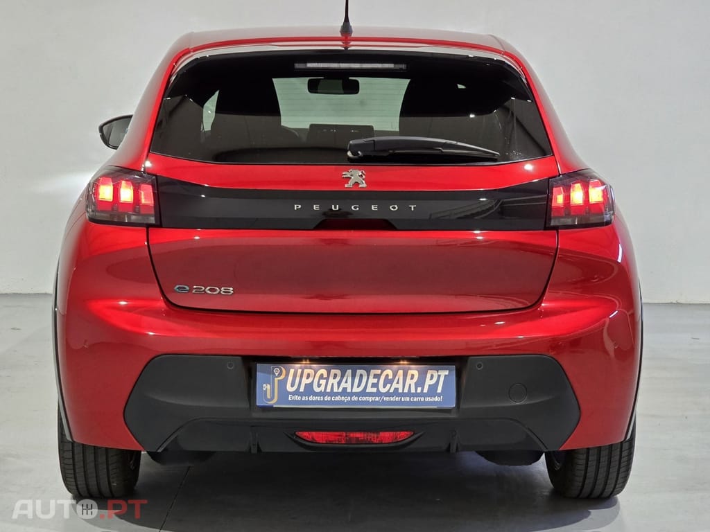 Peugeot E-208 50 kWh Style