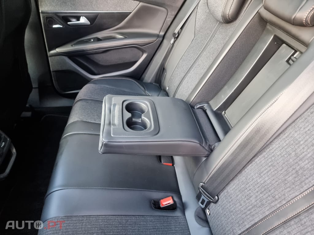 Peugeot 3008 1.6 PureTech GT EAT8