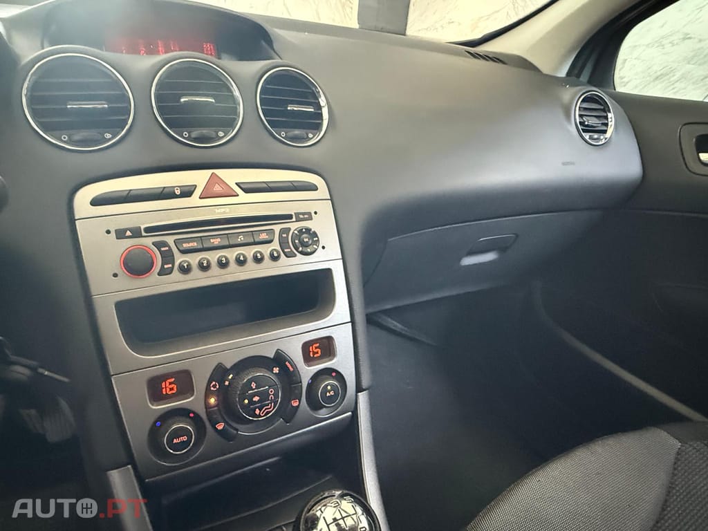 Peugeot 308 1.4 16V Executive