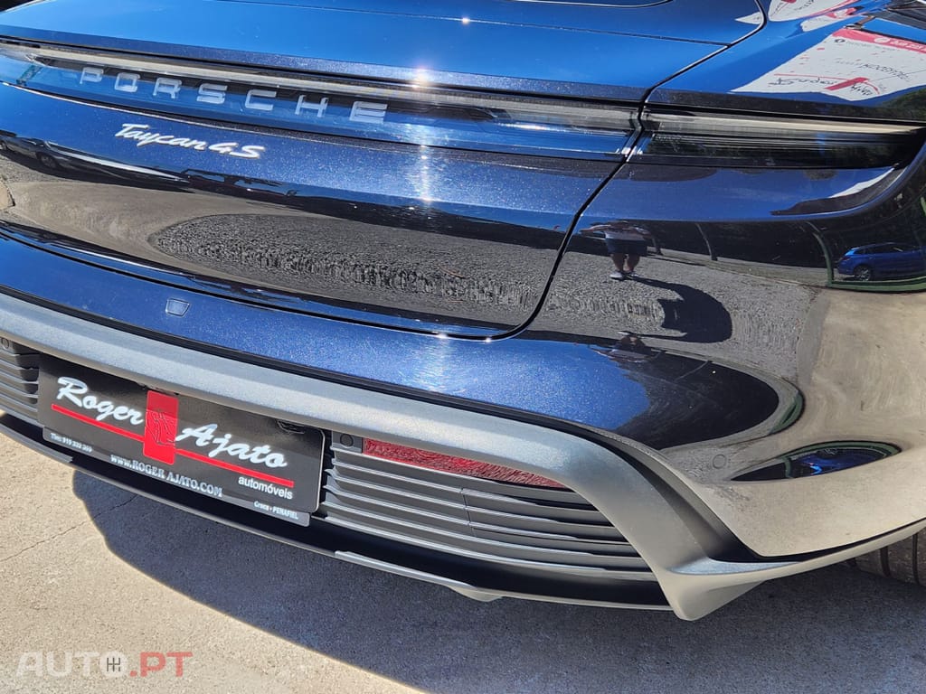 Porsche Taycan 4S bateria Performance Plus