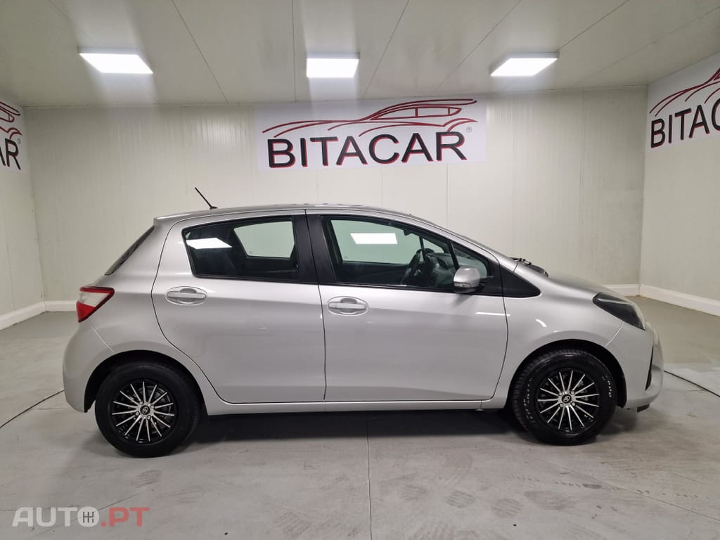 Toyota Yaris 1.0 VVT-I ACTIVE