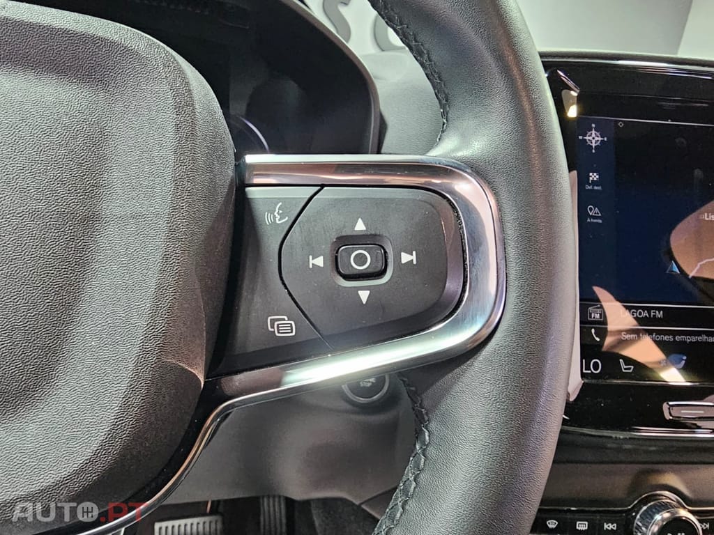 Volvo XC40 1.5 T5 PHEV Momentum Plus