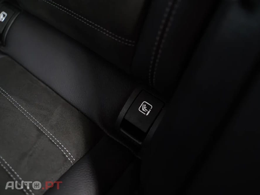 Mercedes-Benz C 300 e AMG Line