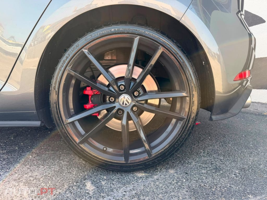 Volkswagen Golf 2.0 TSI OPF DSG GTI