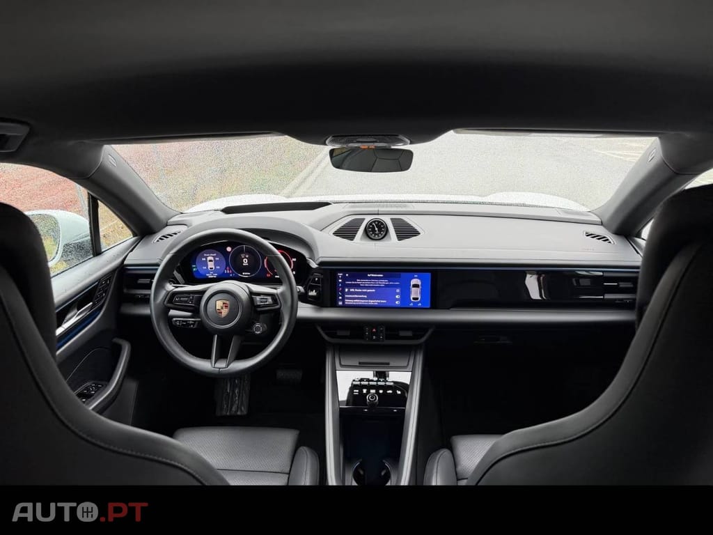 Porsche Macan Standard
