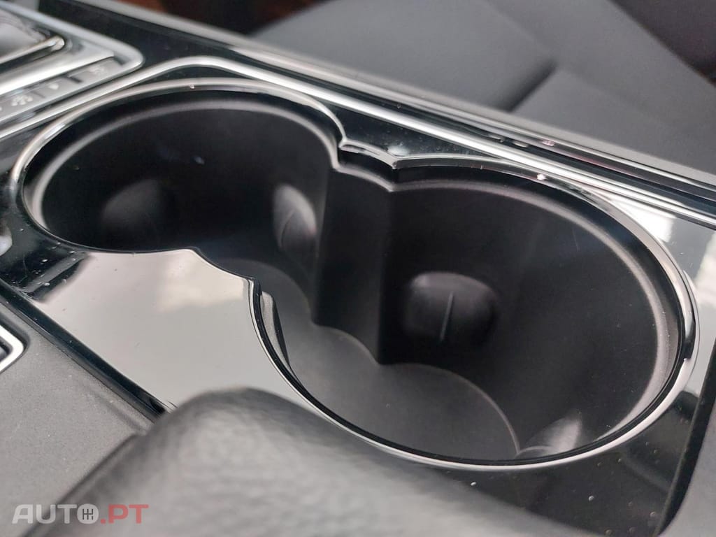 Jaguar XE 2.0 D Prestige