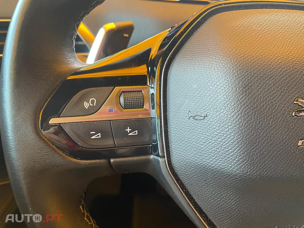 Peugeot 3008 1.6 Hybrid  Allure Pack