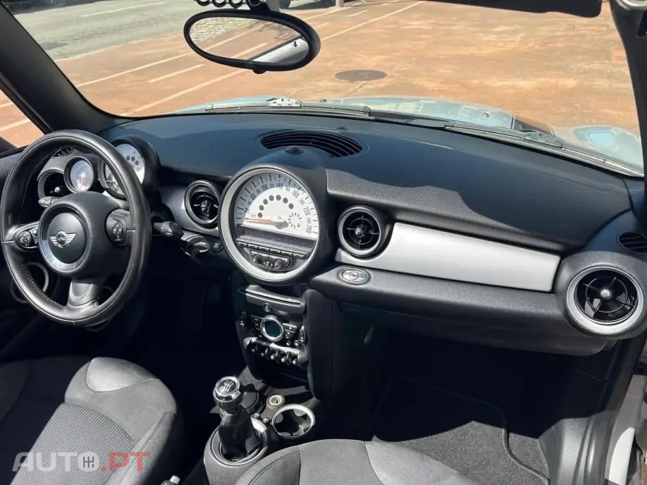 MINI Cabrio Cooper D