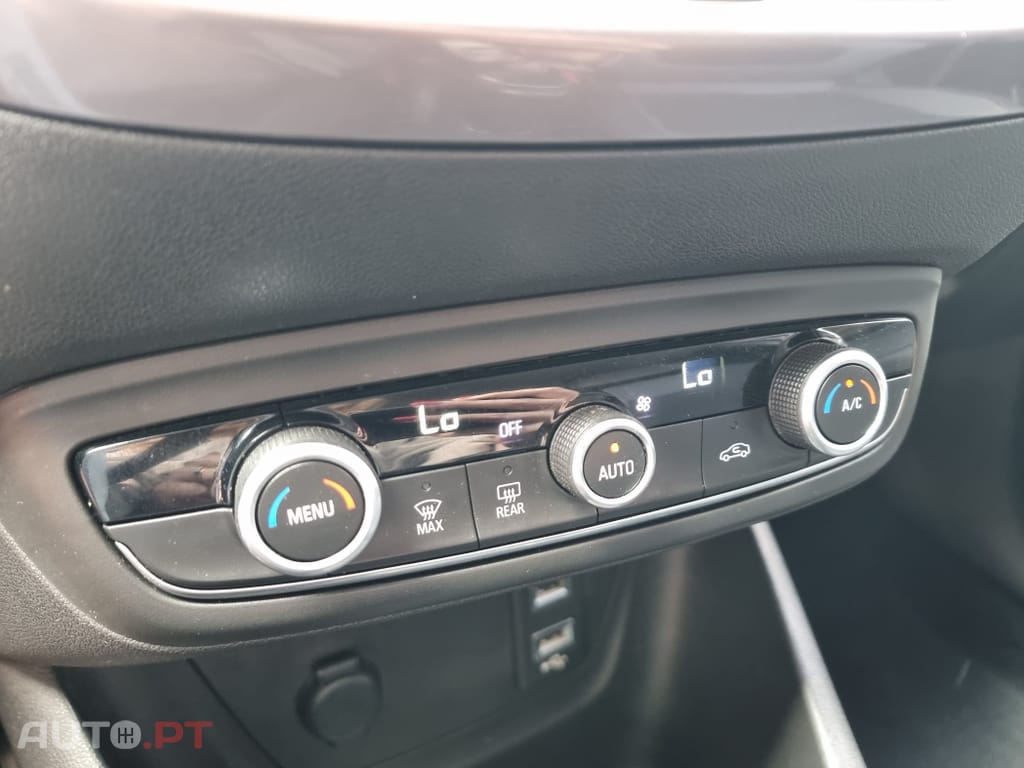 Opel Crossland X 1.2 Edition