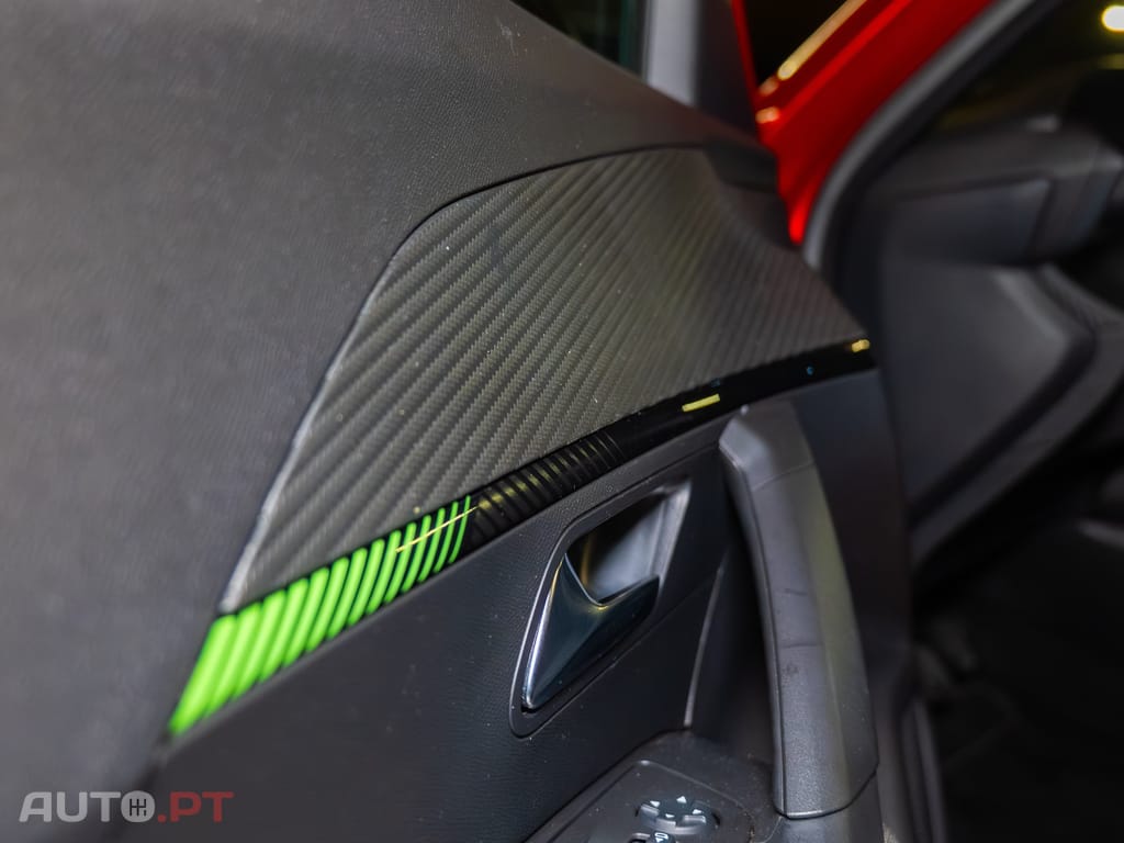 Peugeot 2008 1.2 PureTech Active Pack