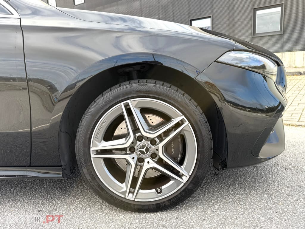 Mercedes-Benz A 250 e AMG Line