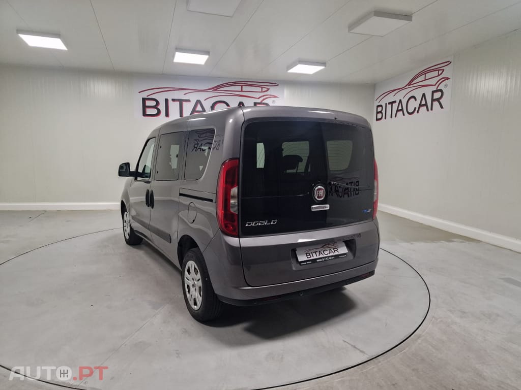 Fiat Doblo COMBI MAXI 1.3 MULTIJET 5 LUGARES