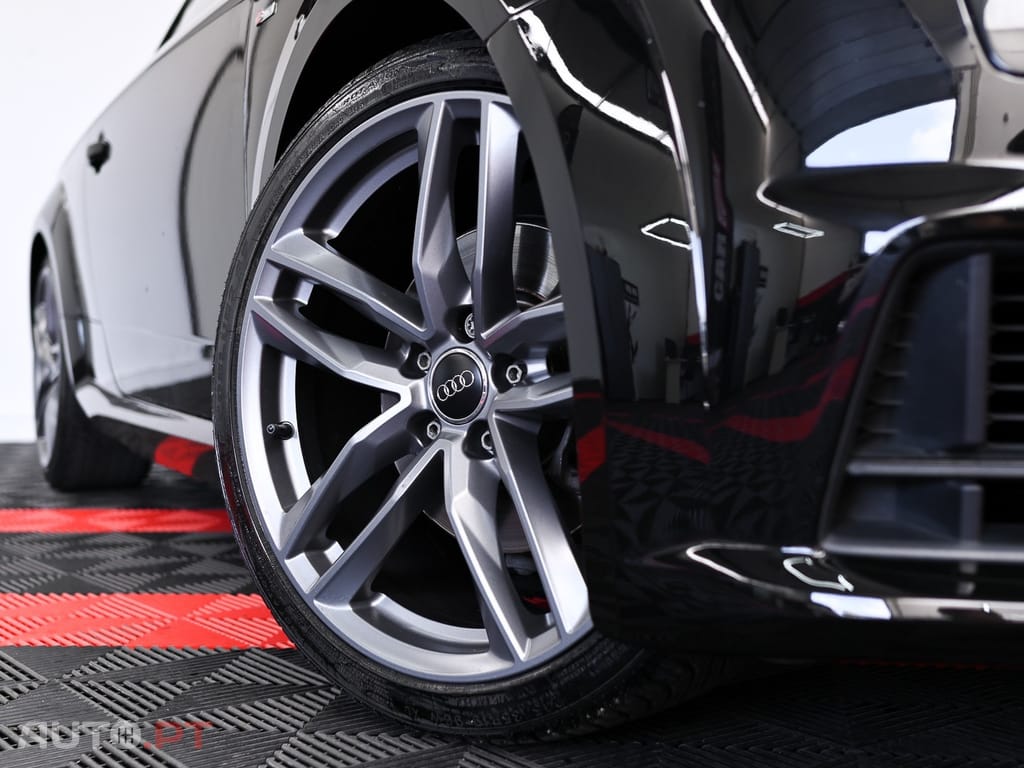 Audi TT 2.0 TFSI quattro S-line S tronic
