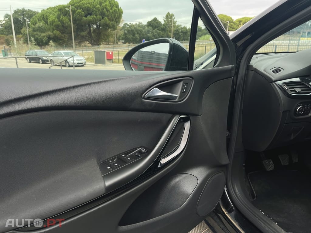 Opel Astra ST 1.6 CDTI SPORTS EDITION