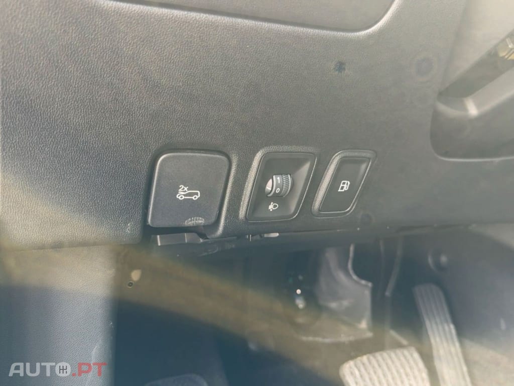 MG EHS PHEV Luxury  