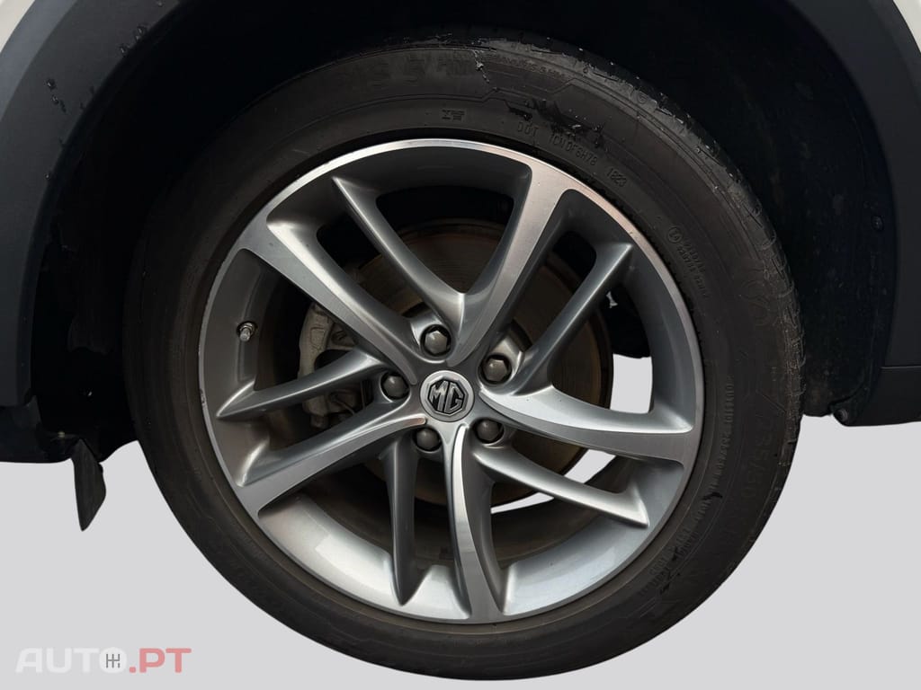 MG EHS PHEV Hybrid Luxury I.V.A DEDUTIVEL