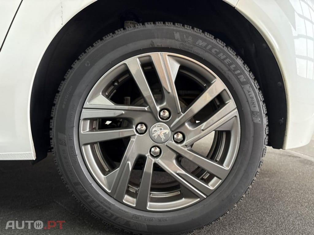 Peugeot 208 1.2 PureTech Active Pack