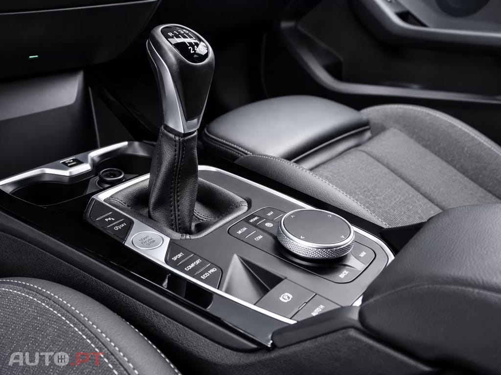 BMW 116 d Corporate Edition — fotografia 23