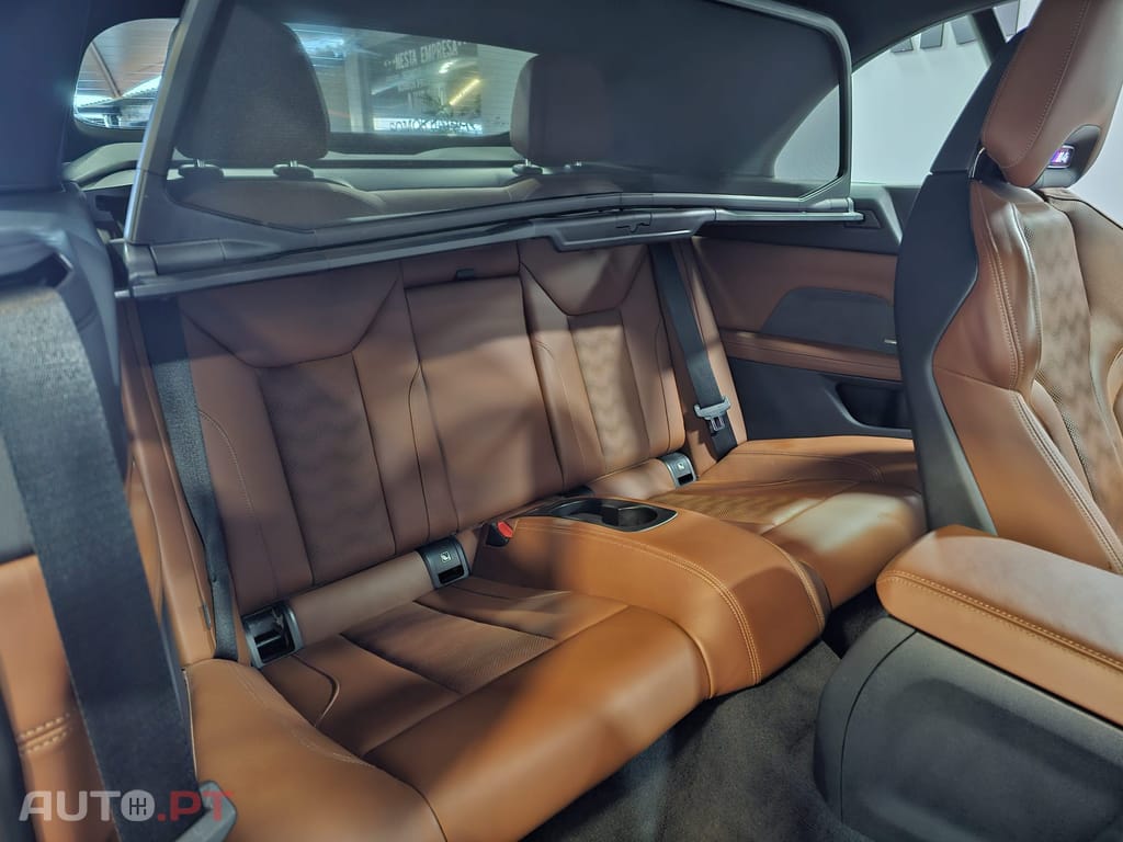 BMW M4 Competition M xDrive