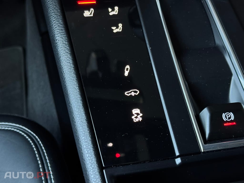 Porsche Macan T