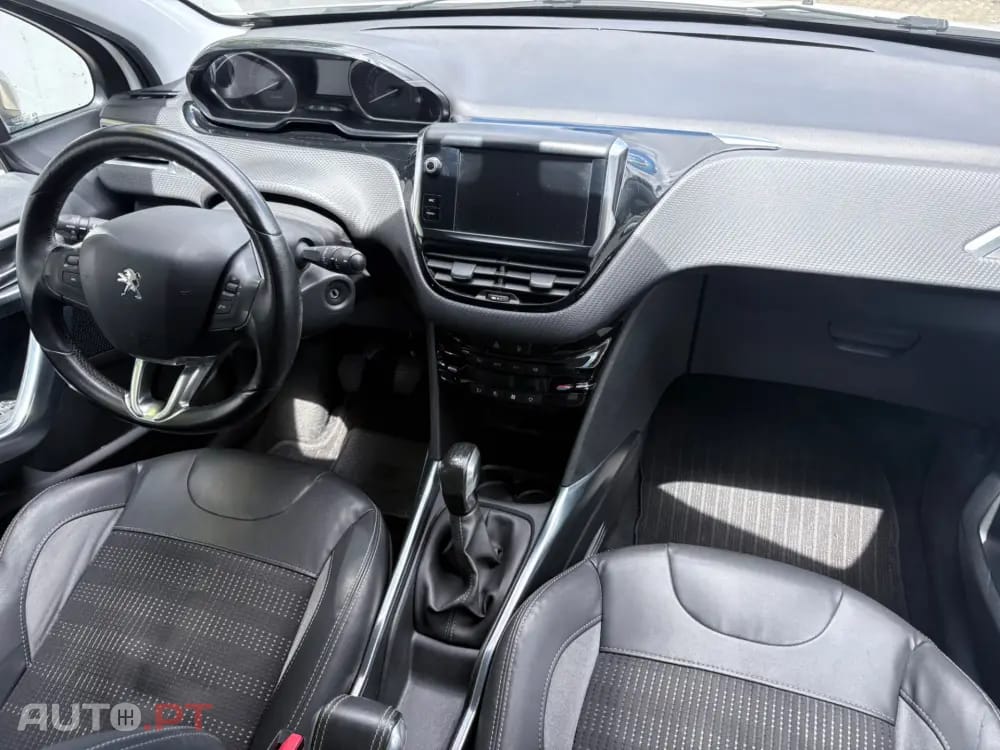 Peugeot 2008 1.6 e-HDi Allure