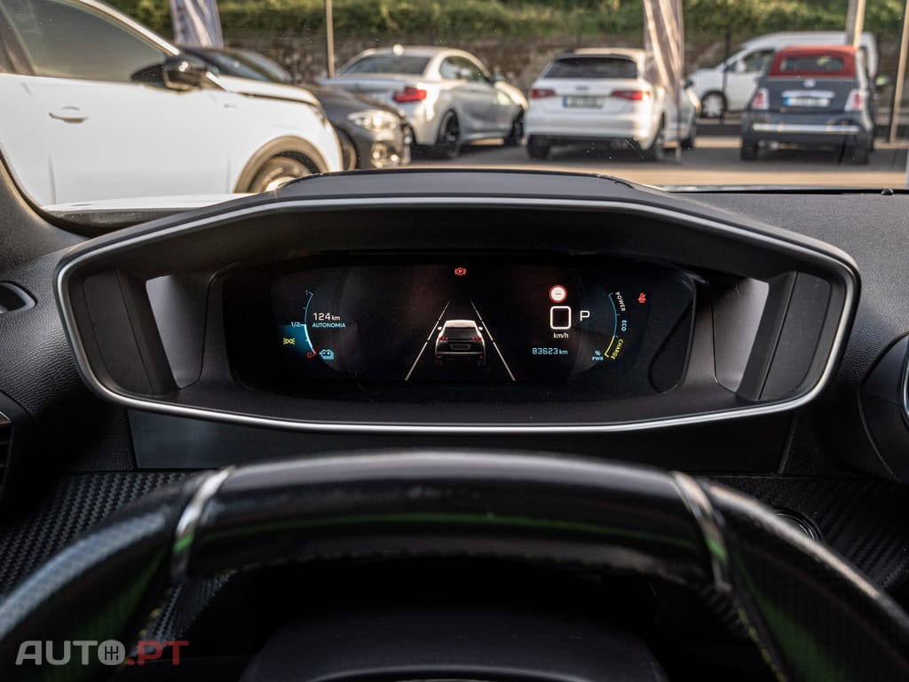 Peugeot E-2008 50 kWh GT
