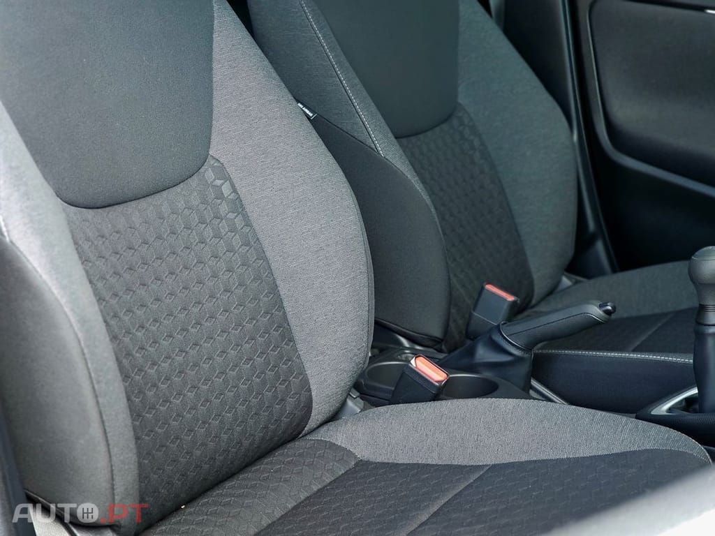 Toyota Yaris 1.0 VVT-i Comfort Plus
