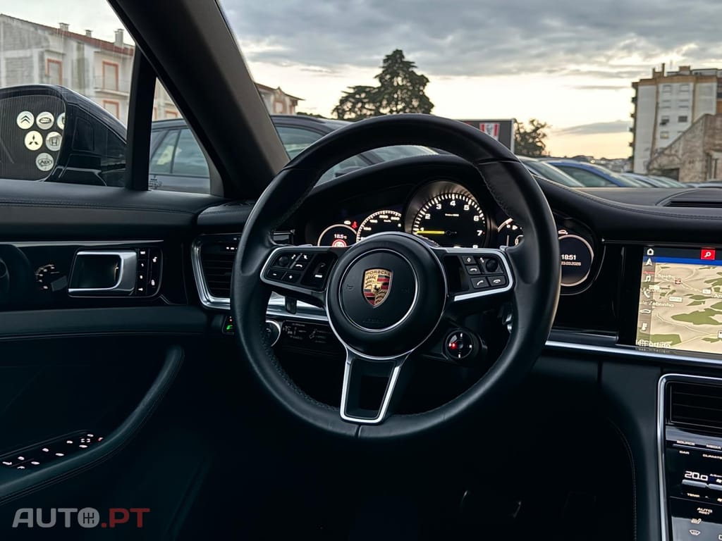 Porsche Panamera 4 E-Hybrid