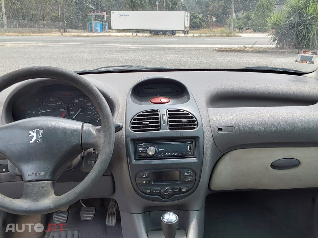 Peugeot 206 Black Silver