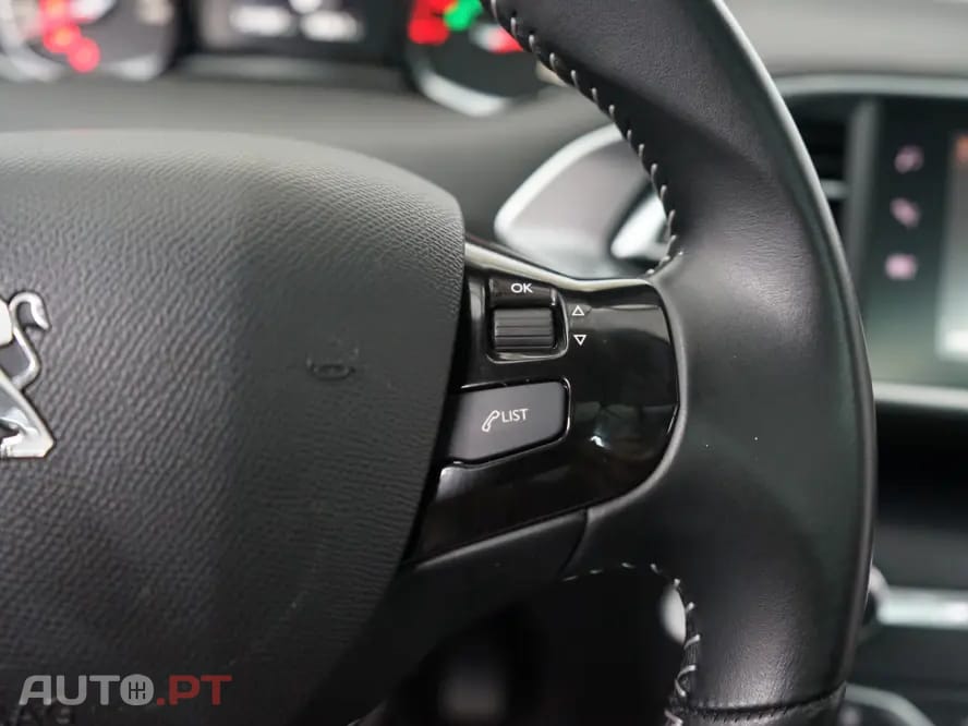 Peugeot 308 1.2 PureTech Allure Pack
