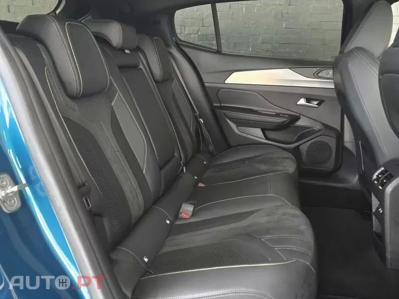 Peugeot 408 1.6 Hybrid GT e-EAT8