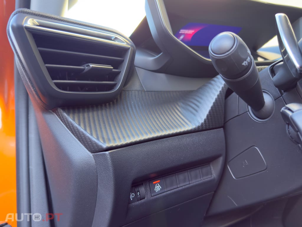 Peugeot 2008 1.5 BlueHDi Allure EAT8
