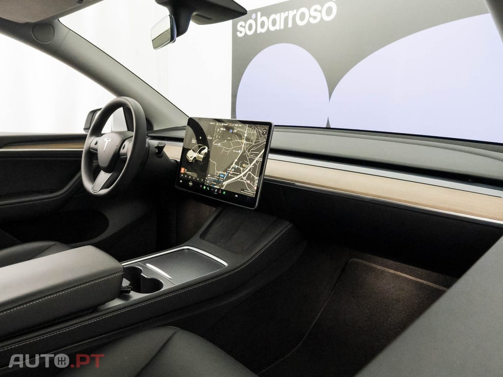 Tesla Model Y Long Range Tração Integral
