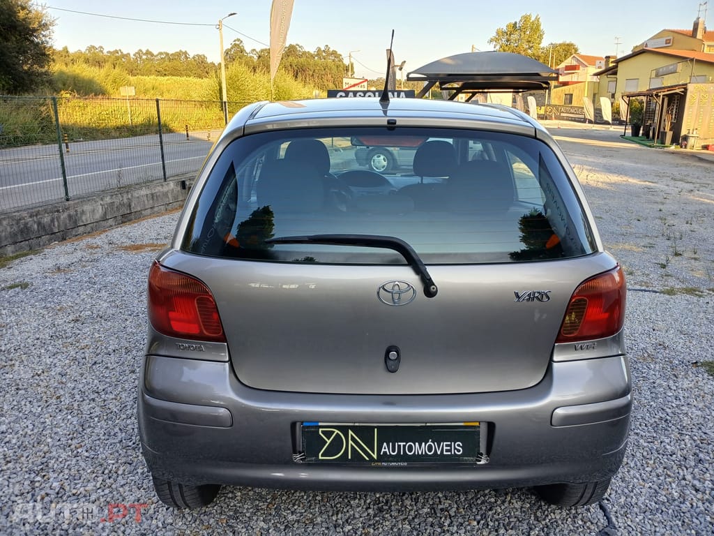 Toyota Yaris 1.0 Terra