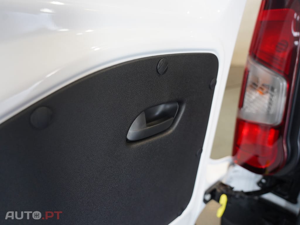 Peugeot E-Partner 50 kWh M Standard