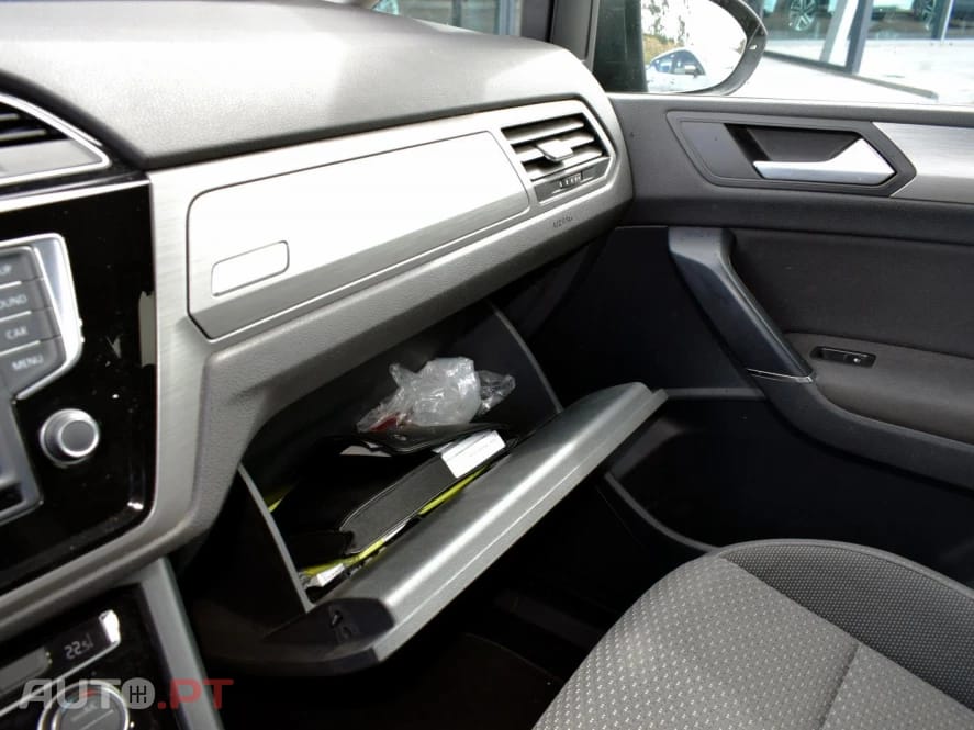 Volkswagen Touran 1.6 TDI Confortline