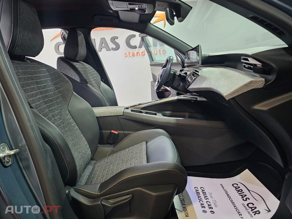 Peugeot 3008 1.2 Hybrid Allure e-DCS6