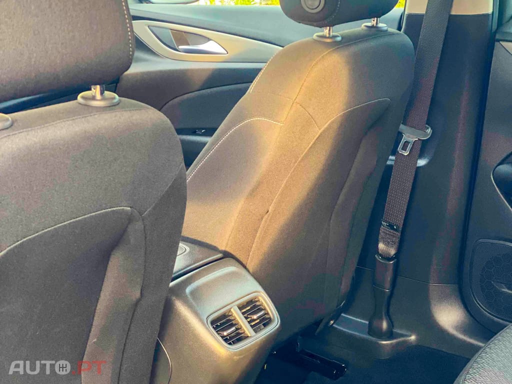 Opel Insignia 1.6 CDTi Business Edition