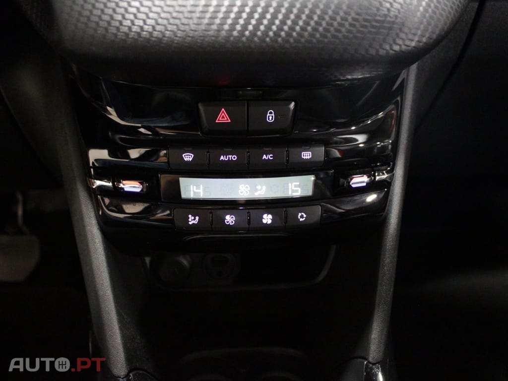 Peugeot 2008 1.2 PureTech Crossway EAT6