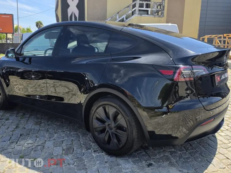 Tesla Model Y Long Range Tração Traseira Premium