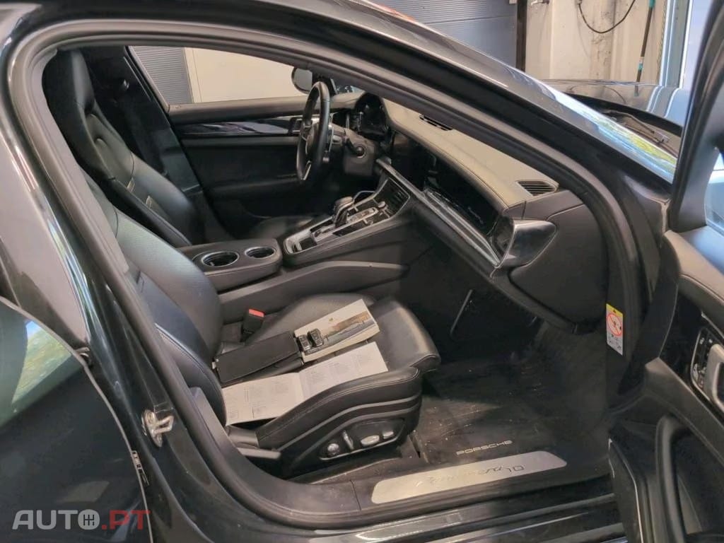 Porsche Panamera ST 4 E-Hybrid Sport