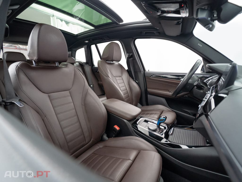 BMW iX3 M Sport Impressive