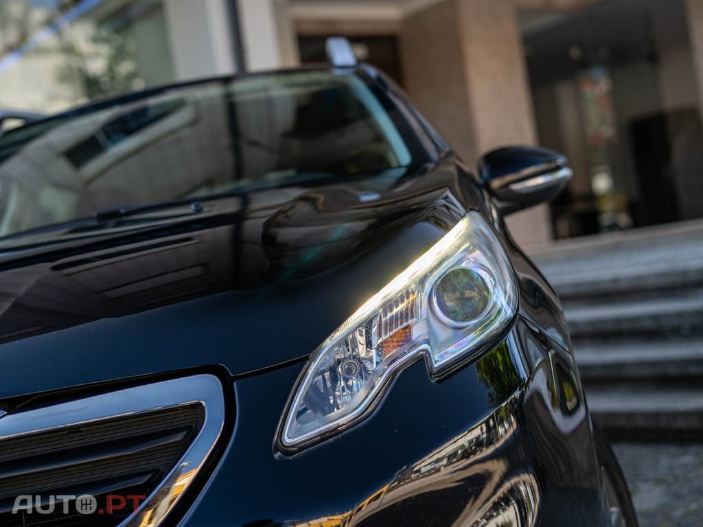 Peugeot 2008 1.2 PureTech Style