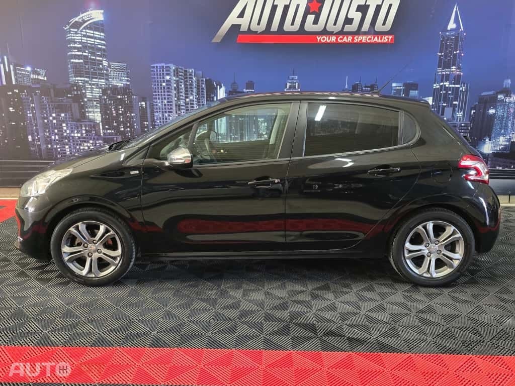 Peugeot 208 82 VTI Style