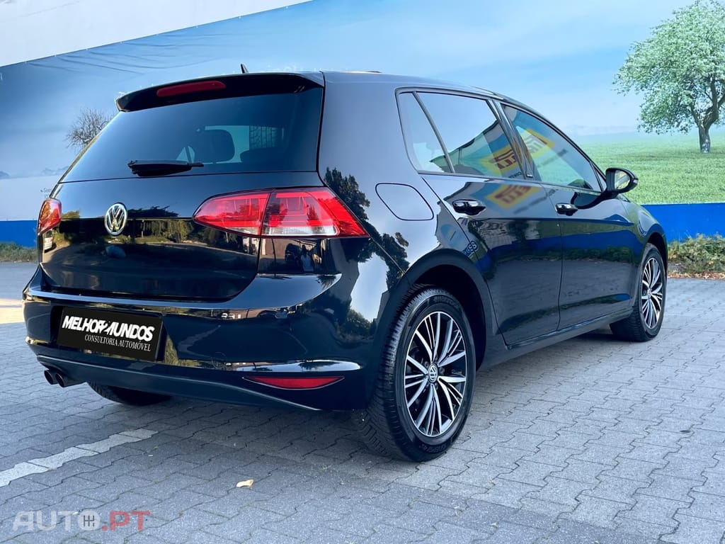 Volkswagen Golf 2.0 TDI BlueMotion DSG Allstar