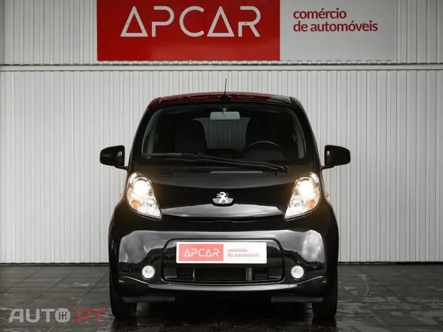 Peugeot iOn Active