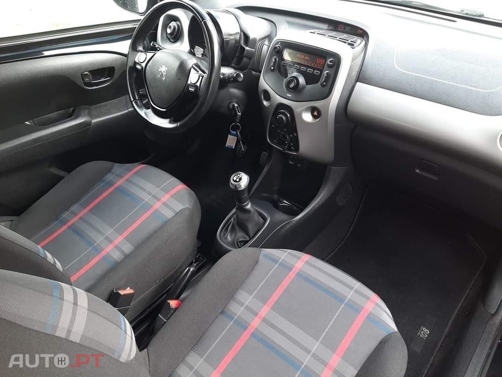 Peugeot 108 1.2 PureTech Top! Allure