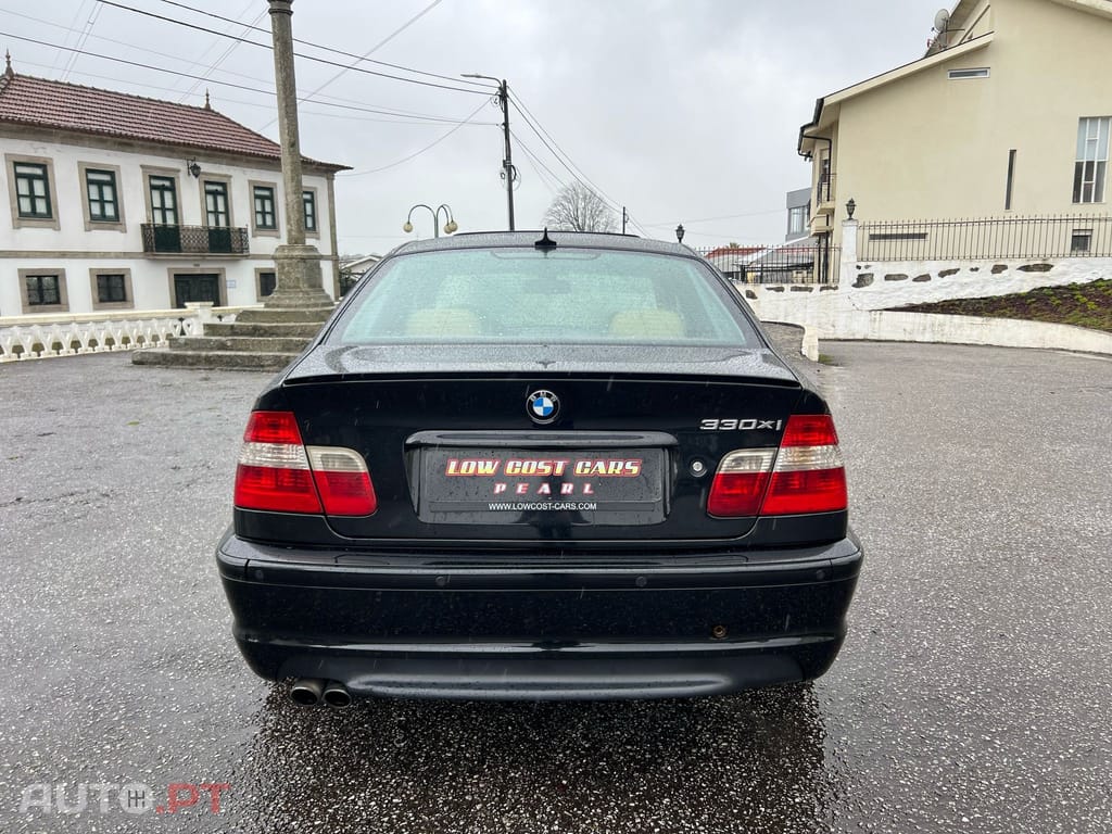 BMW 330 iX